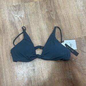 NWT O’Neill top